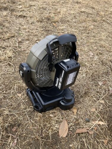 スノーピークの扇風機 背面