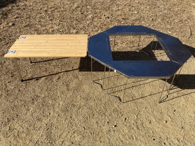 おしゃれキャンプになるスノーピークジカロテーブル