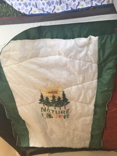 はらぺこあおむしの寝袋